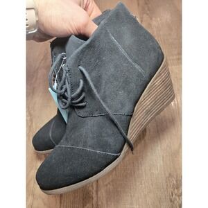 Women's Boots Wedge Black Suede Size‎ 7.5 TOMS Hyde